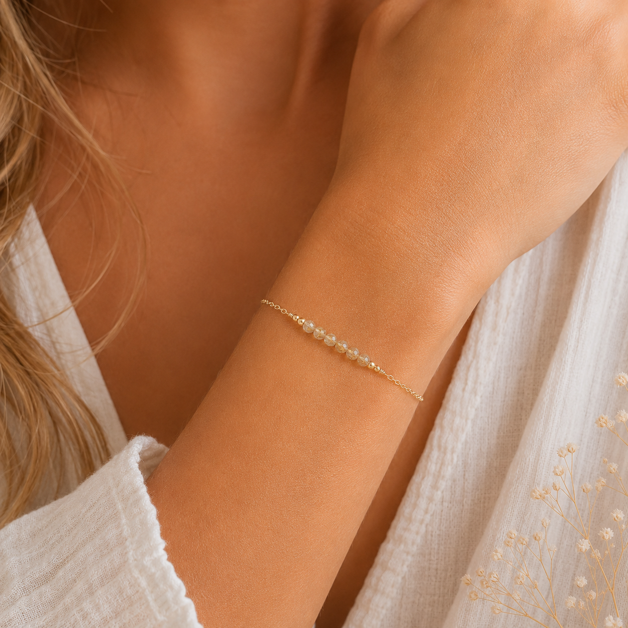 Sparkling Golden Rutilated Quartz Gemstone Faceted Bead Bar Bracelet