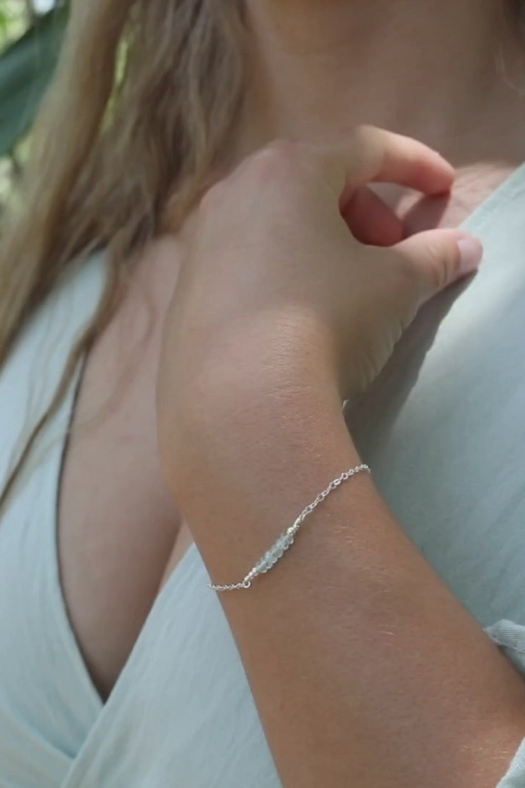 Sparkling Blue Aquamarine Gemstone Faceted Bead Bar Bracelet