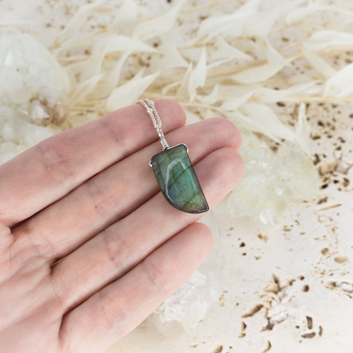 Custom Small Smooth Gentle Point Crystal Pendant Necklace