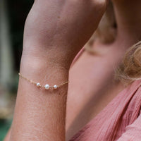 Beaded Chain Bracelet - Freshwater Pearl - 14K Gold Fill - Luna Tide Handmade Jewellery