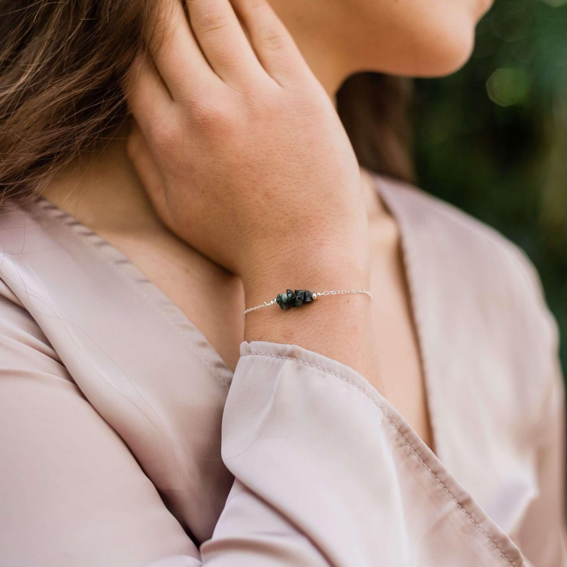 Emerald Chip Bead Bar Bracelet - Emerald Chip Bead Bar Bracelet - 14k Gold Fill - Luna Tide Handmade Crystal Jewellery
