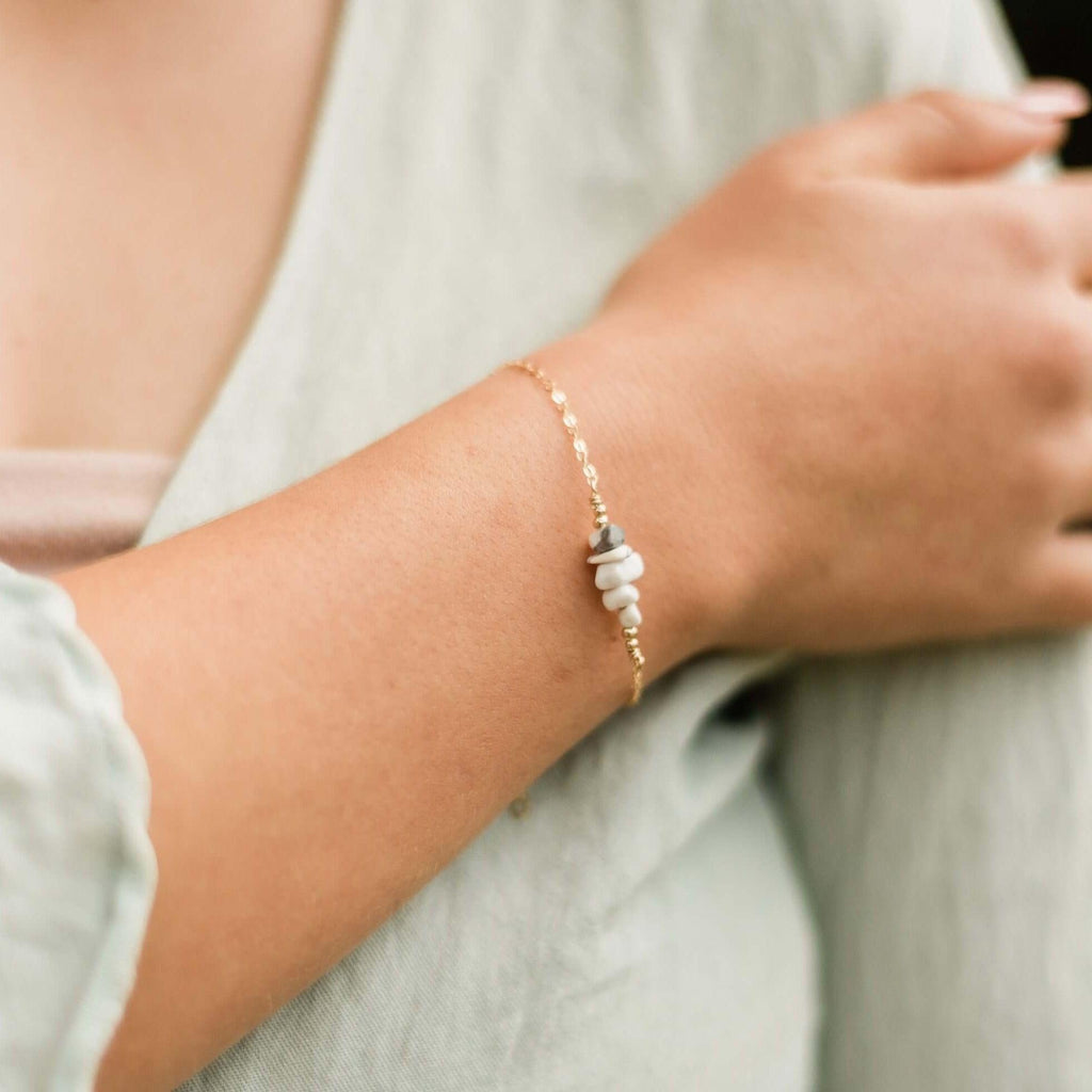 Howlite Chip Bead Bar Bracelet - Howlite Chip Bead Bar Bracelet - 14k Gold Fill - Luna Tide Handmade Crystal Jewellery