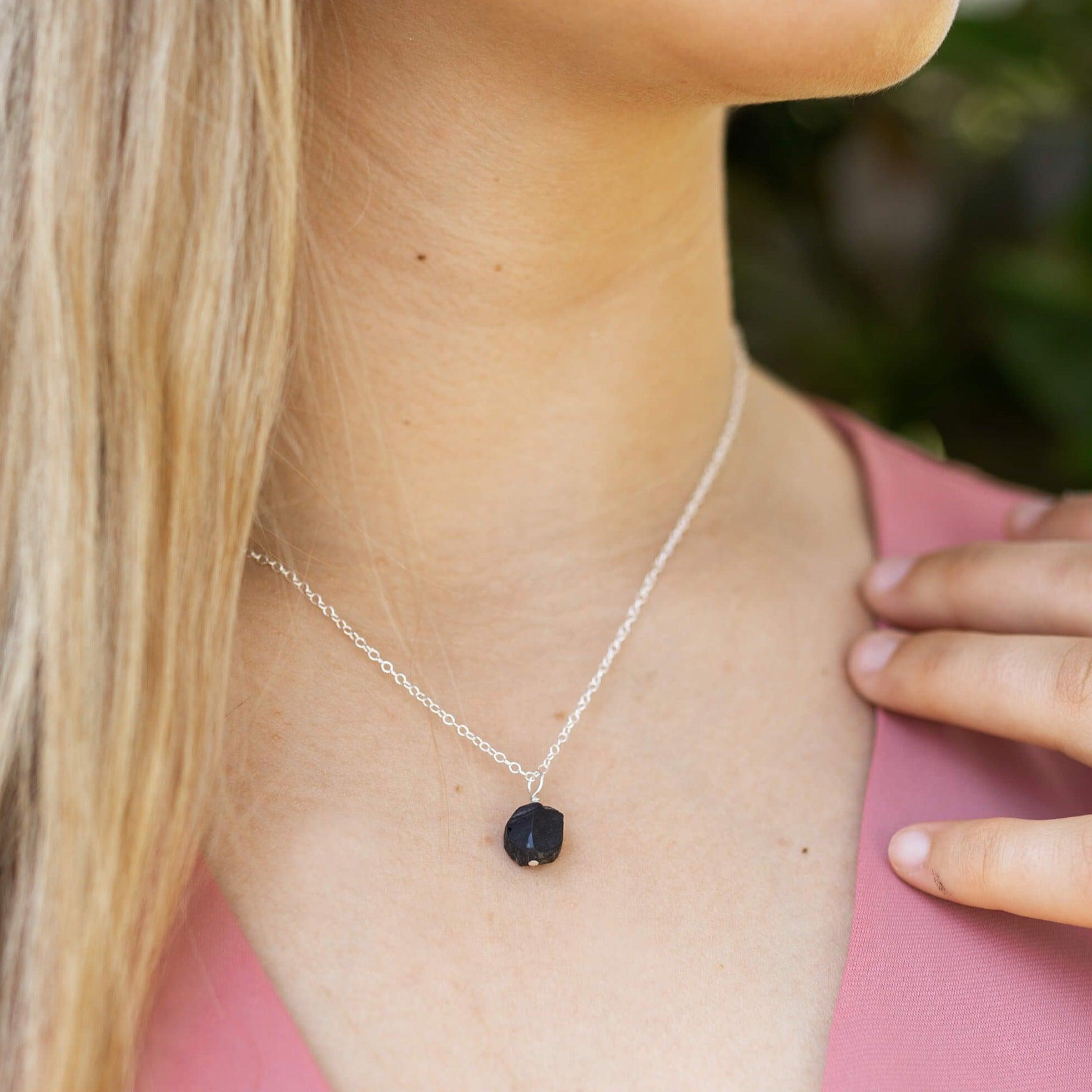 Sterling silver tiny black onyx deals pendant necklace